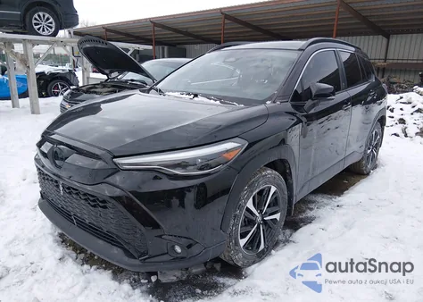 2024 Toyota Corolla Cross Hybrid Xse z USA, uszkodzony, nr VIN 7MUFBABG5RV029725